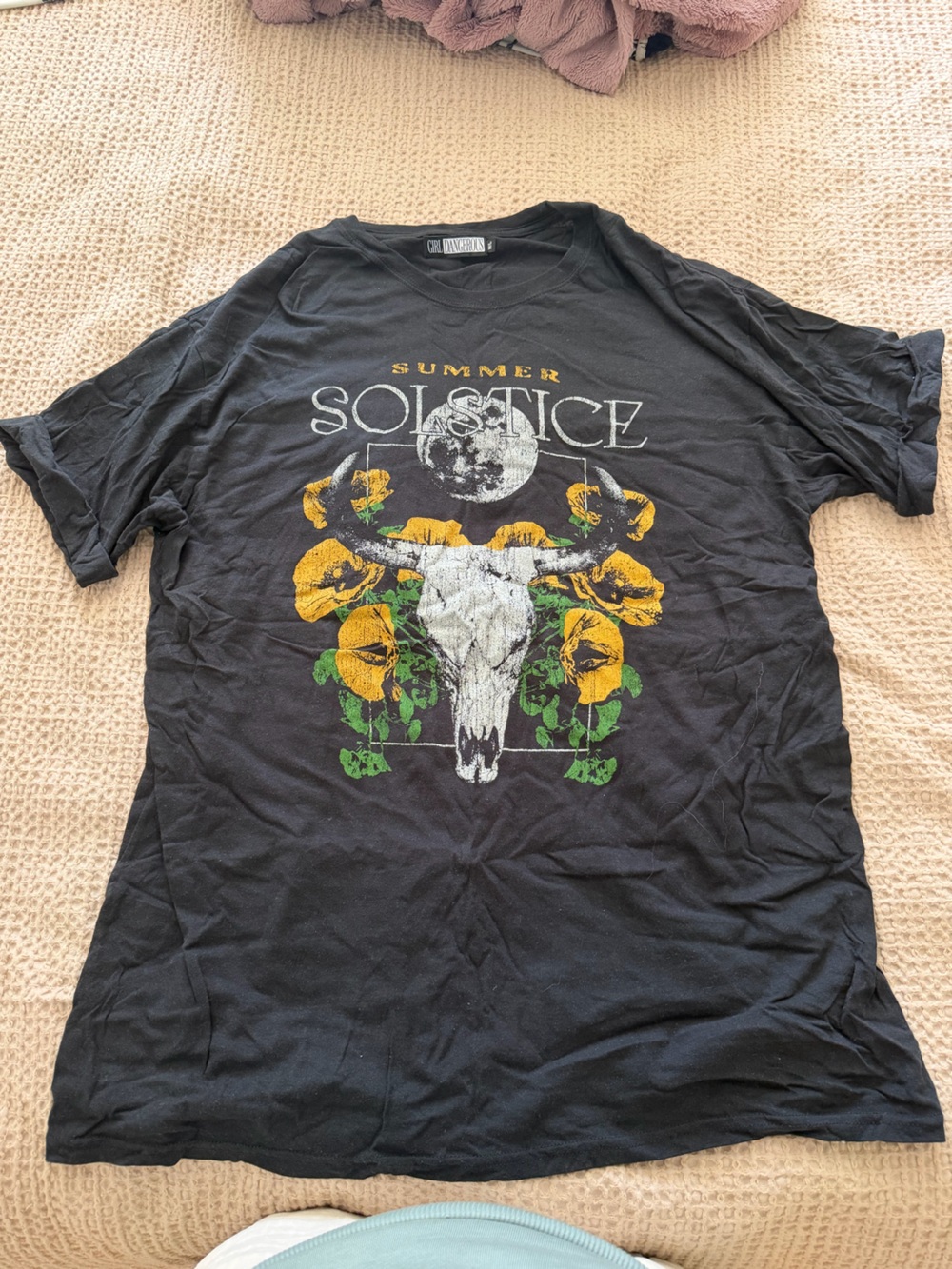 Summer Solstice Graphic Short Sleeve Tee - Black